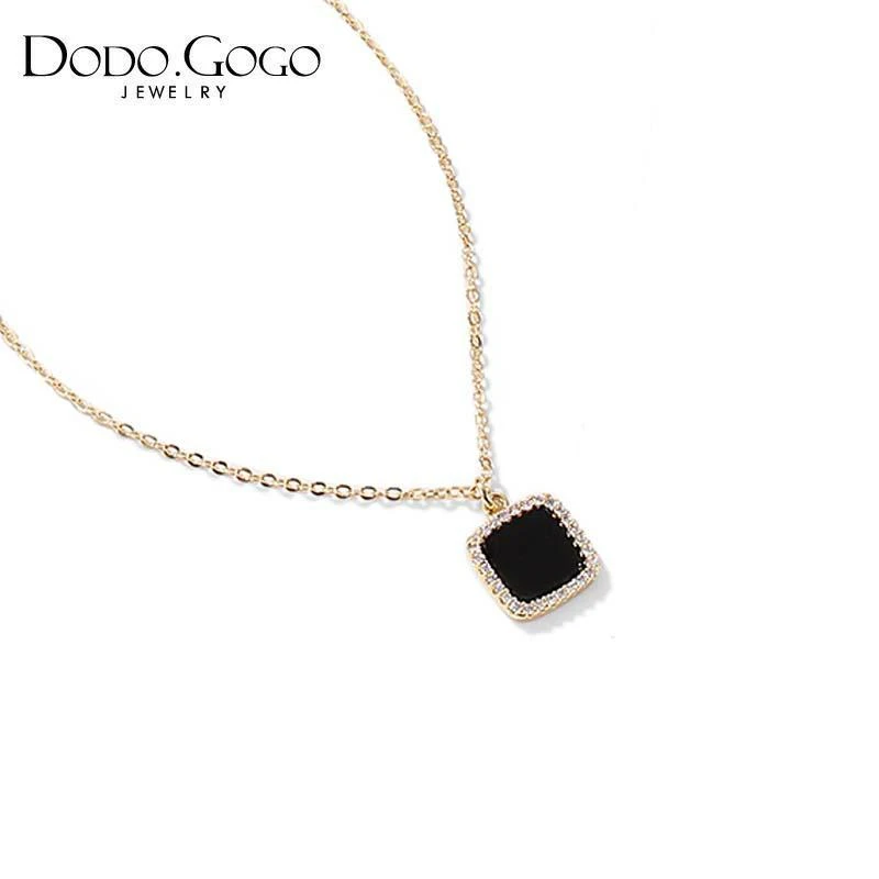 DODOGOGO 铜合金项链 黑色方块锁骨链女小众简约气质颈链A166