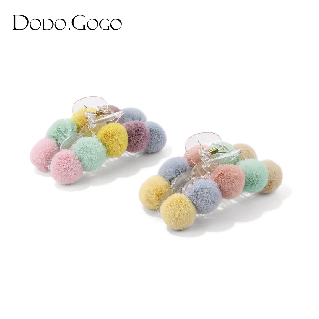 DODOGOGO 合金亚克力发饰 可爱毛绒秋冬花朵抓夹彩色毛球发抓女