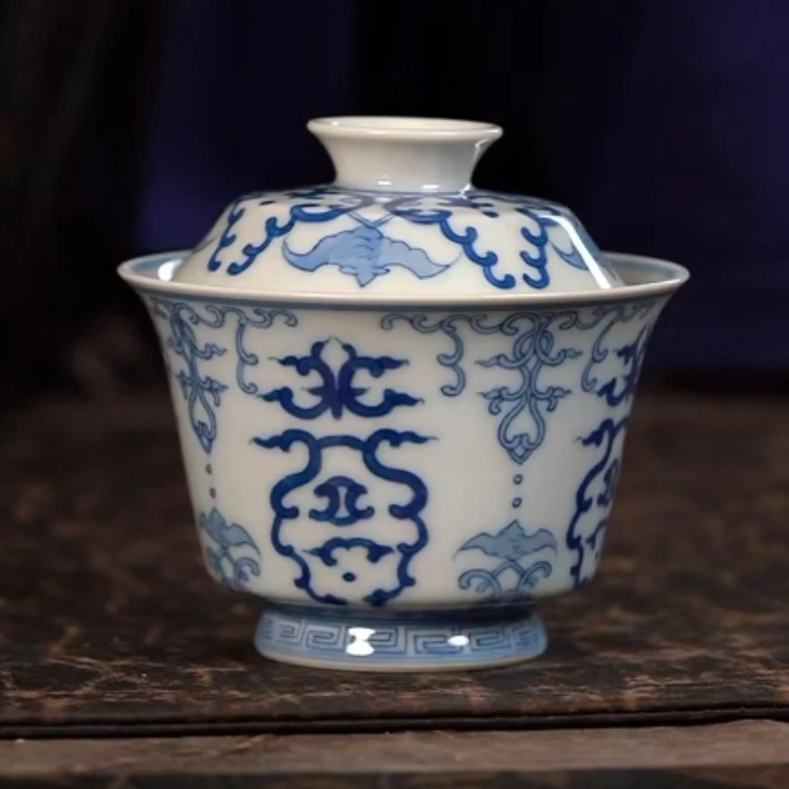 【品遗敬仁】聚澜堂手绘青花忍冬纹马蹄盖碗100cc