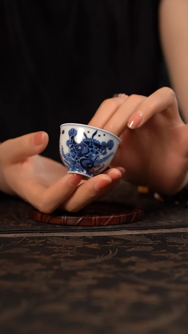 【闪购商品】杯洪印慕明青花鳜鱼一口杯A款