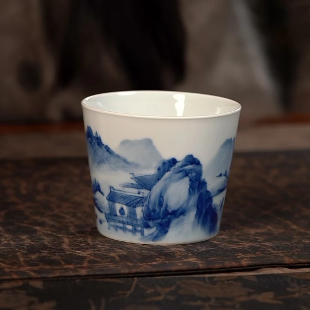 【品遗敬仁】厚力煊制景德镇手绘青花山水冰桶杯170cc