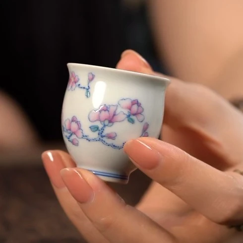 【品遗敬仁】聚澜堂手绘青花斗彩玉兰花迷你玉兰杯35cc