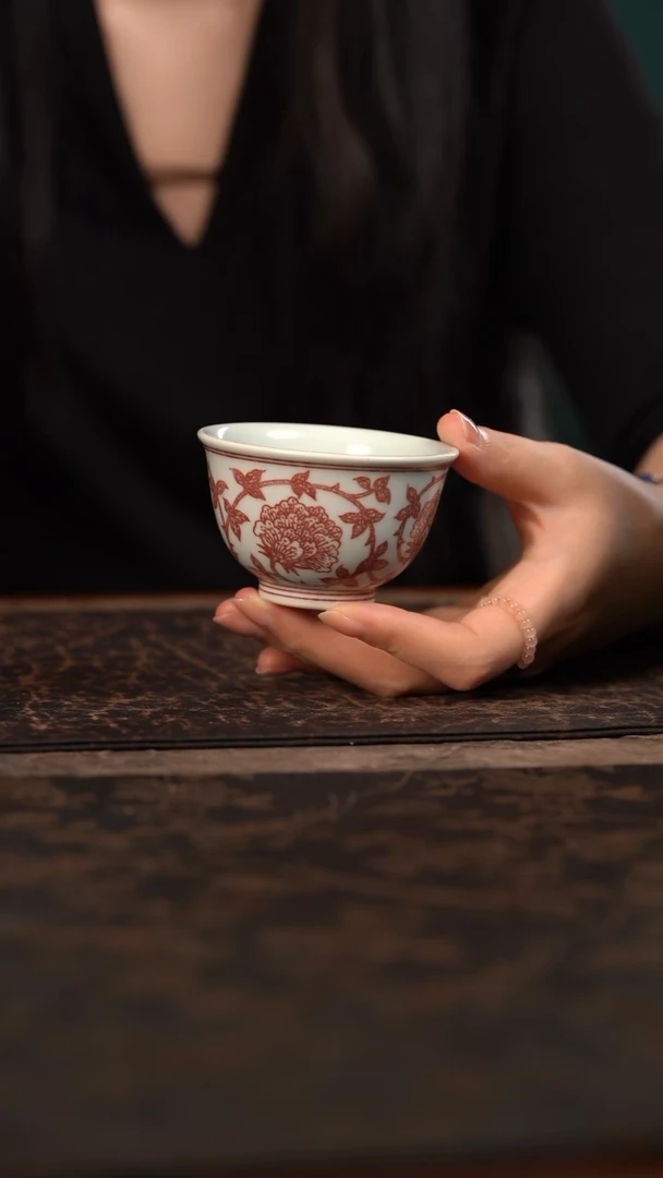 【闪购商品】杯贵红窑釉里红缠枝牡丹压手杯