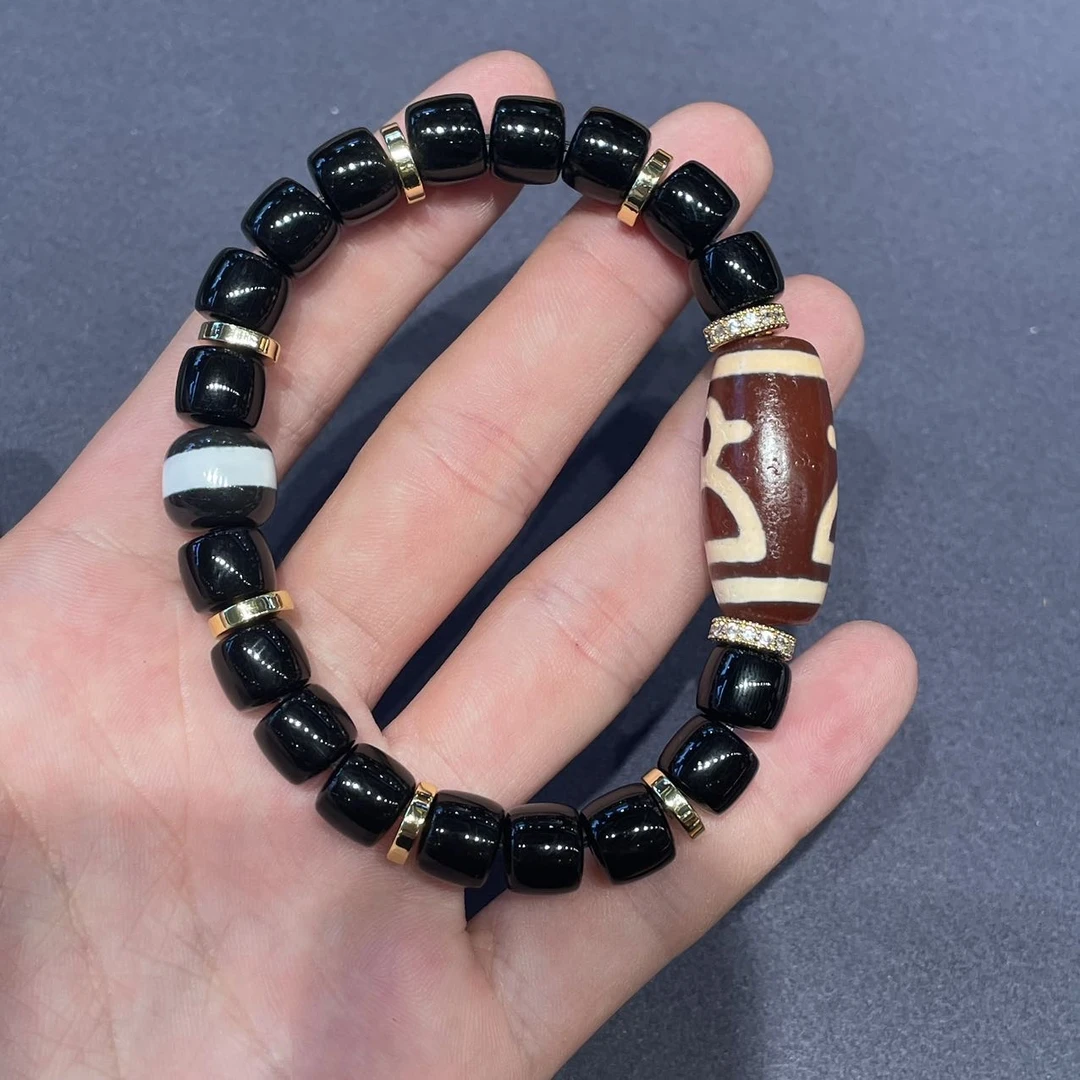 【佳哥推荐】J30771-红肉黑武士玛瑙手串-8+mm左右