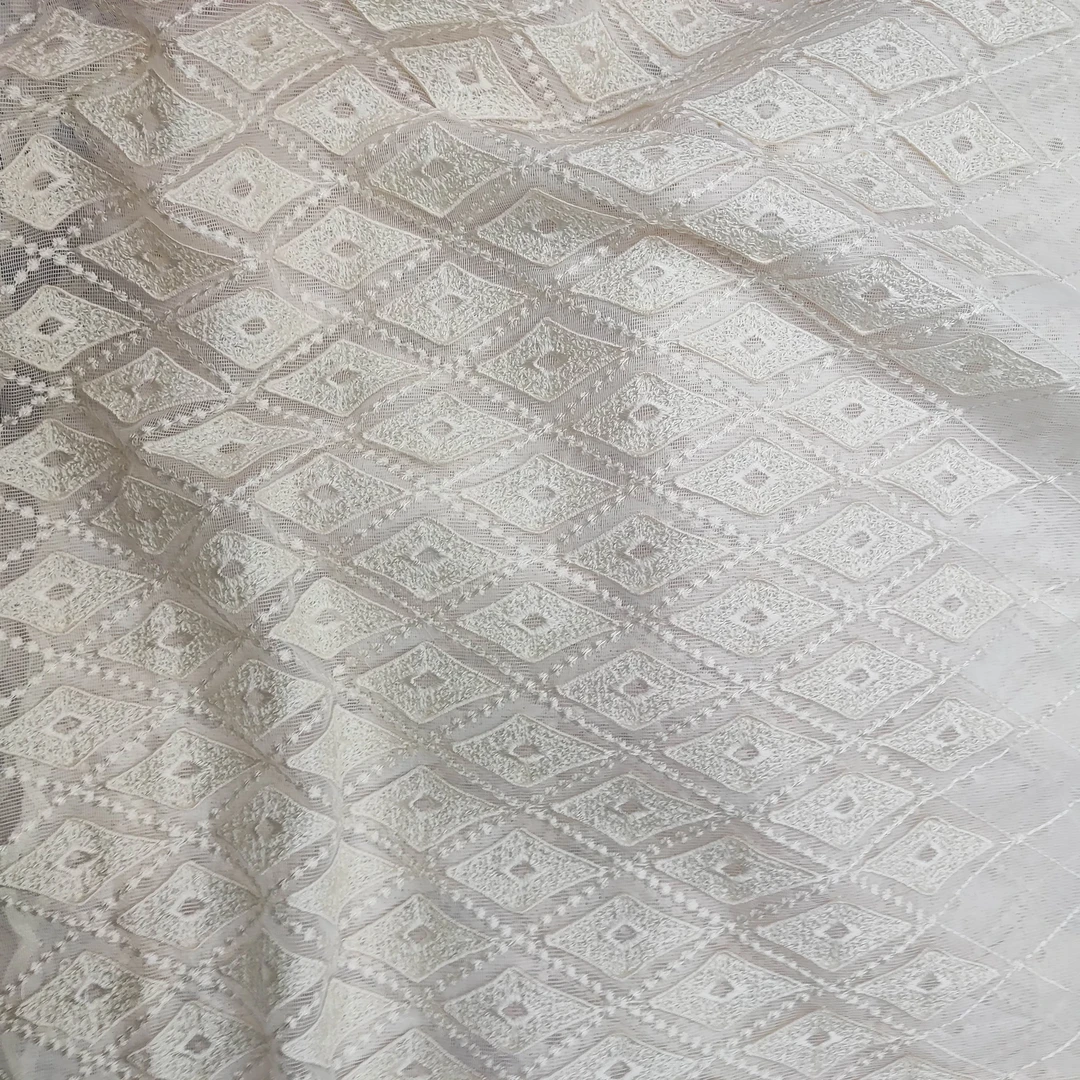 669浮雕纱帘宽3.93米高2.68米挂钩款