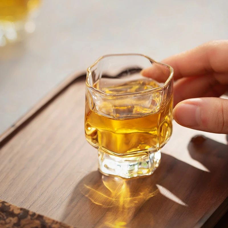 玻璃小茶杯ins风创意威士忌酒杯加厚耐热品茗杯单杯喝茶杯茶盏