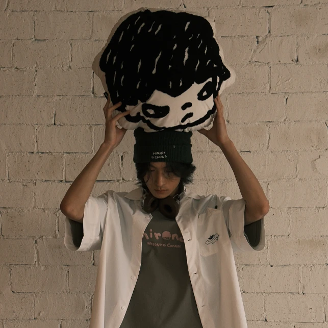 泡泡玛特小野来了 - 头像抱枕&恐龙抱枕米白色套装