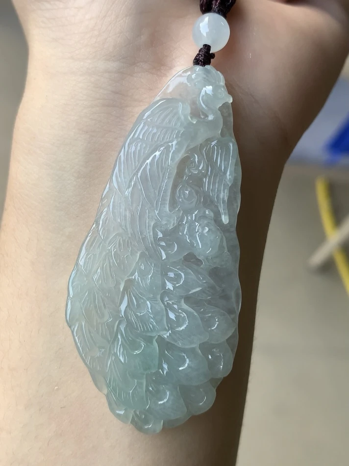 天然缅甸翡翠冰种孔雀成品（尺寸：60*29*5）