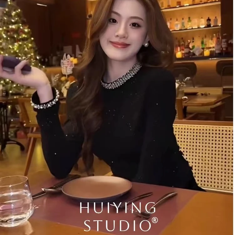 2024秋冬欧货轻奢钉珠细闪黑色T恤女重工时尚修身气质收腰上衣女