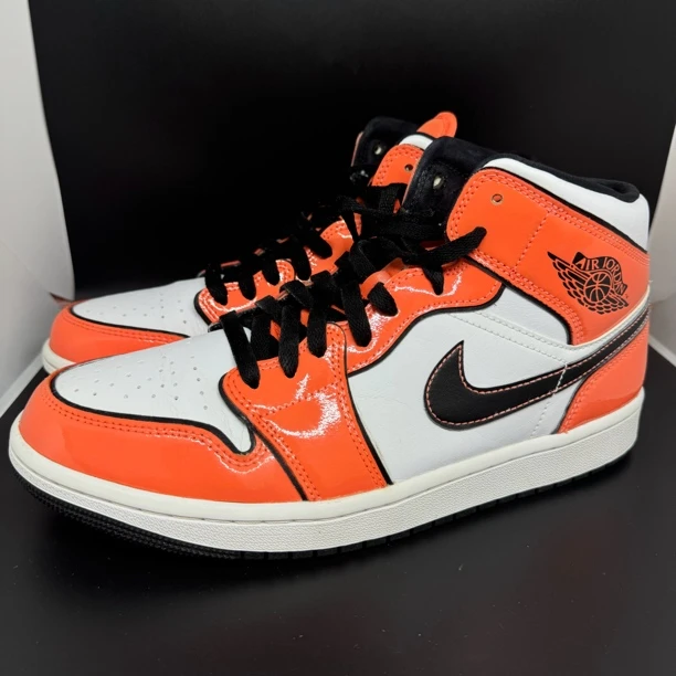 43码 /二手/ Nike aj1 二次元小扣碎 中帮 假一赔四