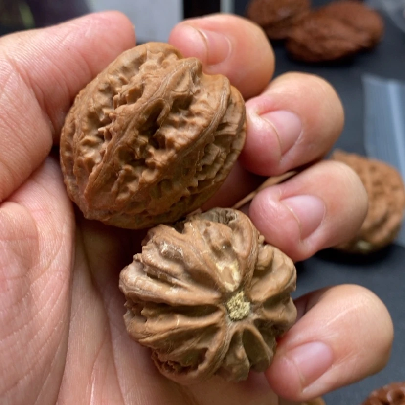 【闪购商品】文玩核桃吊坠塞**狼21