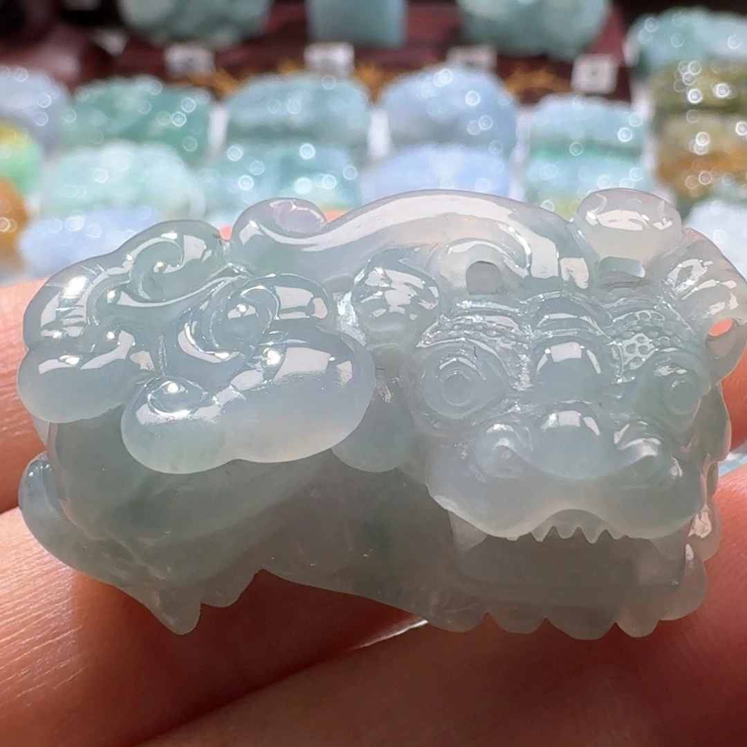 定制翡翠未镶嵌貔貅