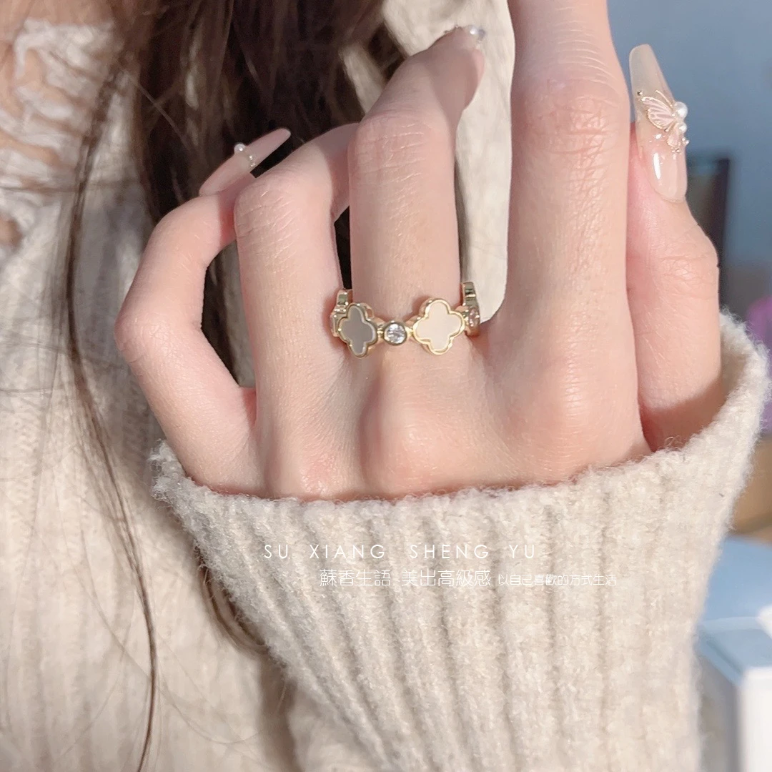 铜合金合成锆石戒指 花型轻奢锆石指环小众轻奢开口戒指女 J-693