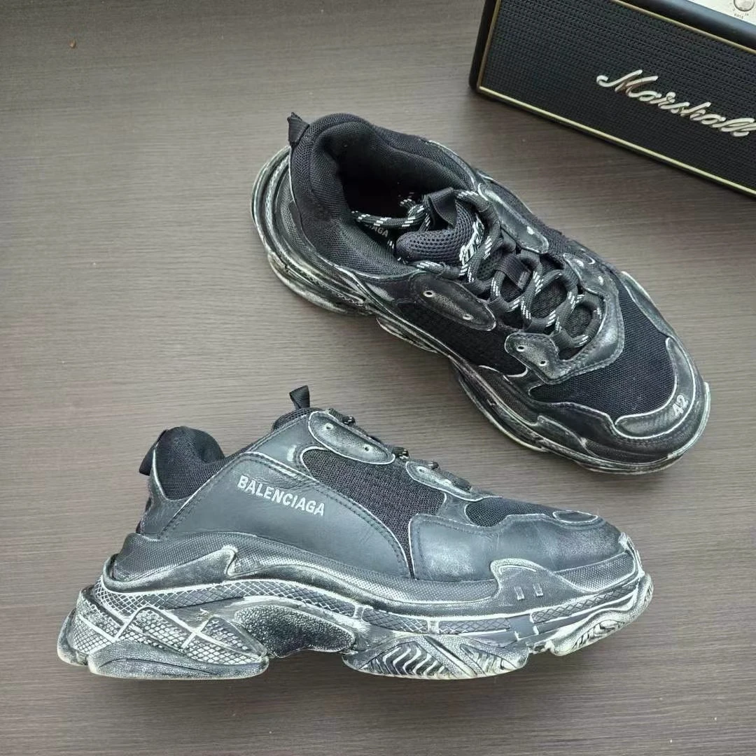 Balenciaga/99新/42码 巴黎世家triple s 水洗做旧黑老爹鞋