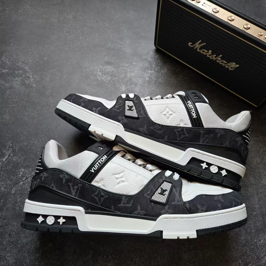 LOUIS VUITTON 路易威登 LV 99新 45码 TRAINER 黑白牛仔