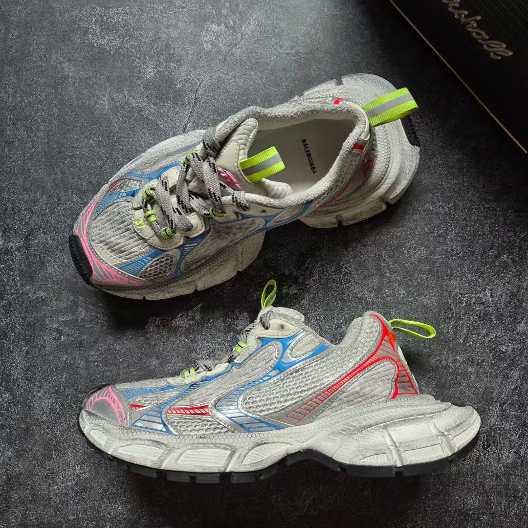 Balenciaga/99新/37码 巴黎世家3xl 白红蓝 彩虹鞋