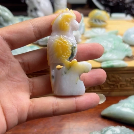 翡翠摆件未镶嵌翡翠