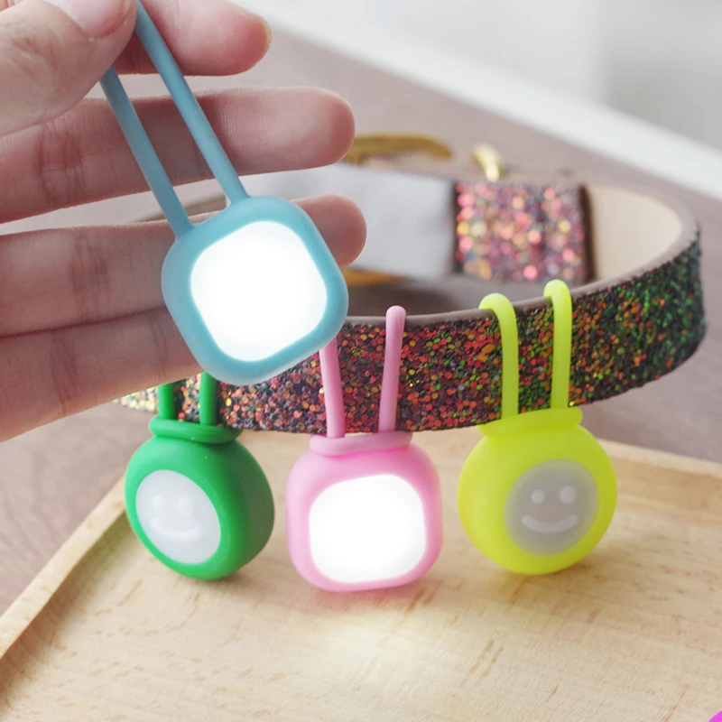 宠物LED闪光器狗狗发光吊坠 泰迪夜光防走丢失灯夜间遛狗灯安全灯