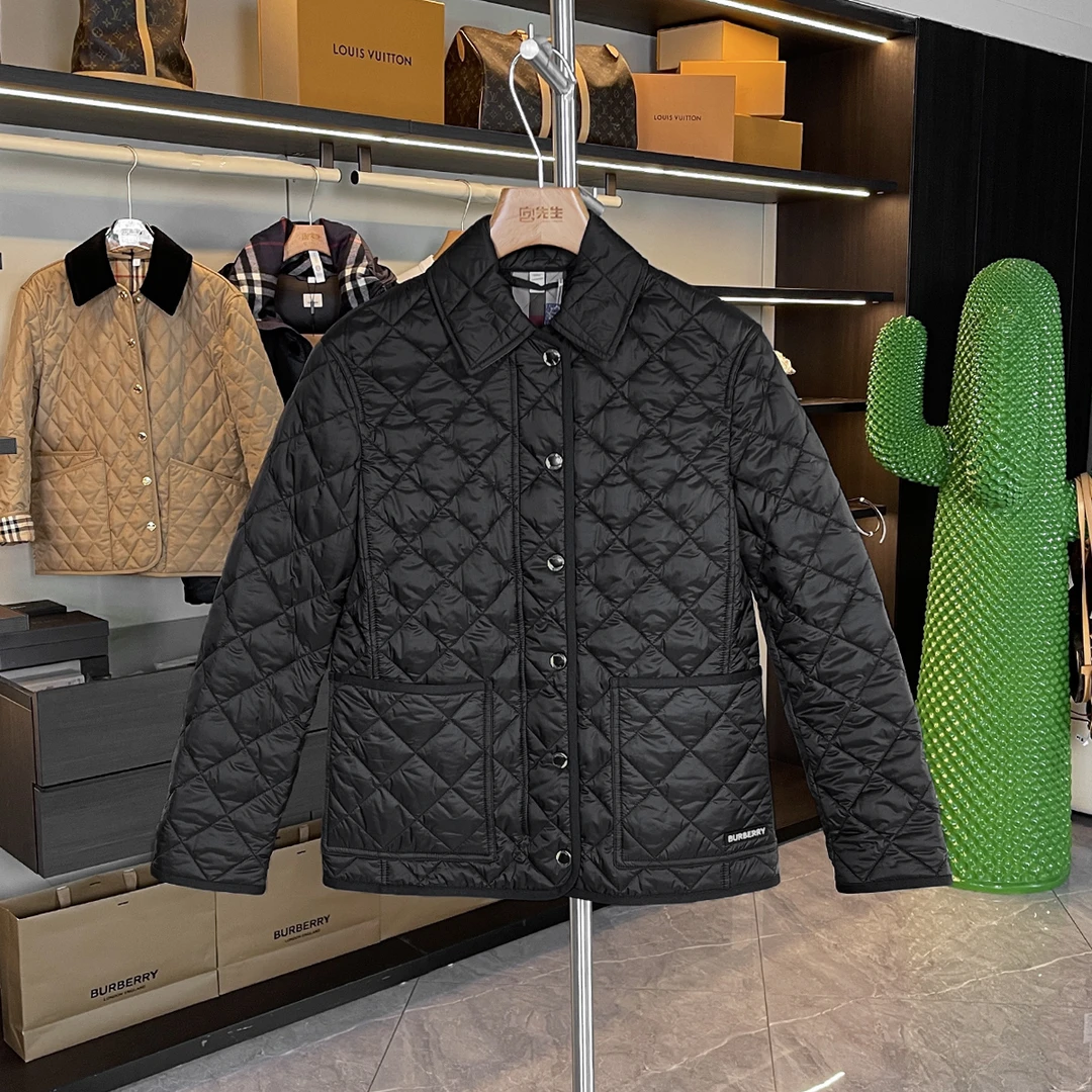 全新未使用 BURBERRY/博柏利 菱格桦木棕格纹单排扣棉服 8084194