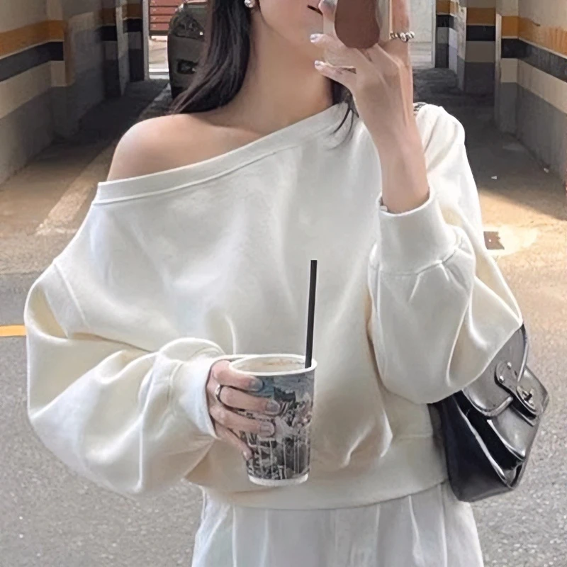 2025春季季斜领露肩设计感宽松卫衣短款套头长袖T恤一字肩上衣女