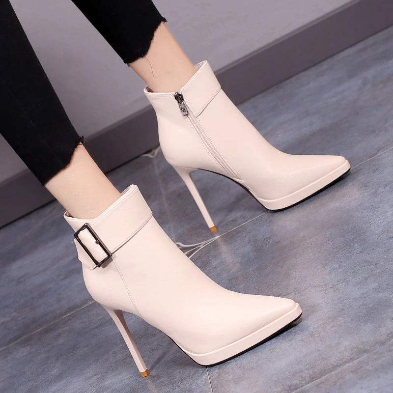 高跟鞋女秋冬2025爆款性感尖头短靴女细跟皮带扣马丁靴网红瘦瘦靴