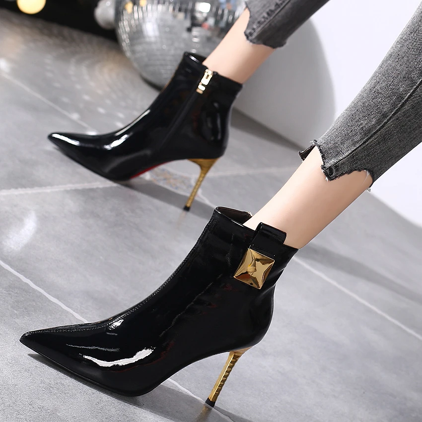 2025秋冬爆款欧美尖头短靴女细跟高跟鞋性感百搭网红瘦瘦马丁靴子