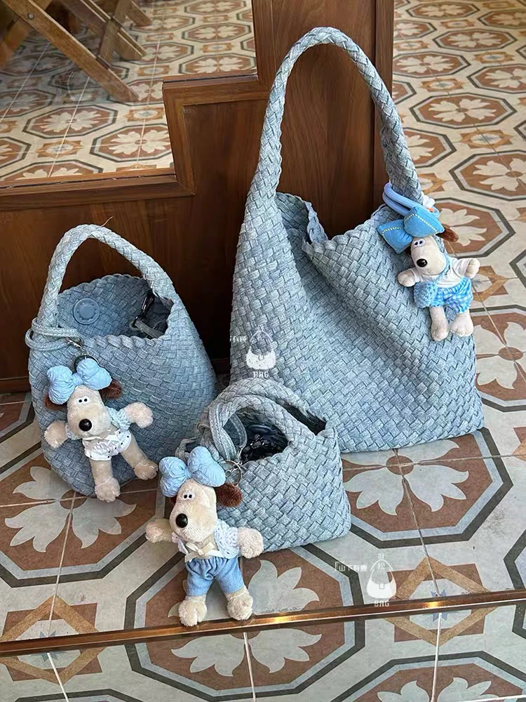 泰国手工编织包牛仔浅蓝菜篮子包女2024夏季新款单肩斜挎链条包