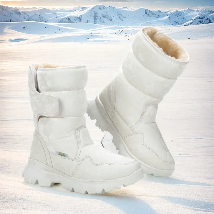 儿童雪地靴冬季东北哈尔滨旅游抗寒零下40度棉靴加绒防水中筒靴