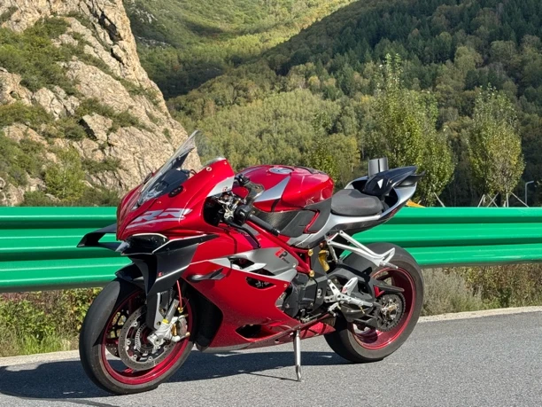 赛921-GP款竞技飞鱼驼峰