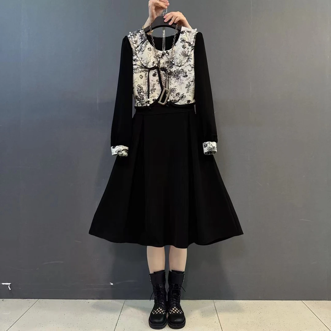 胖mm新款气质国风盘扣娃娃领显瘦连衣裙