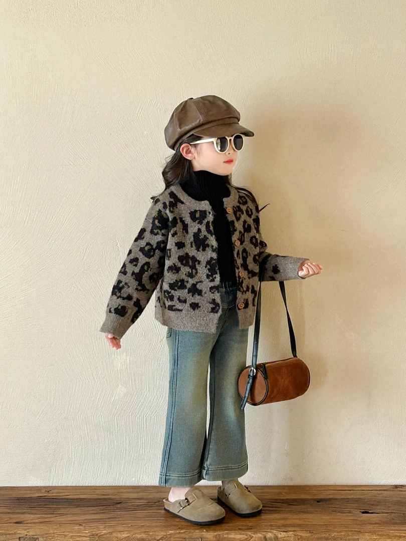 2024冬季新款女童洋气豹纹毛衣韩版 加绒牛仔喇叭裤 百搭黑色毛衣
