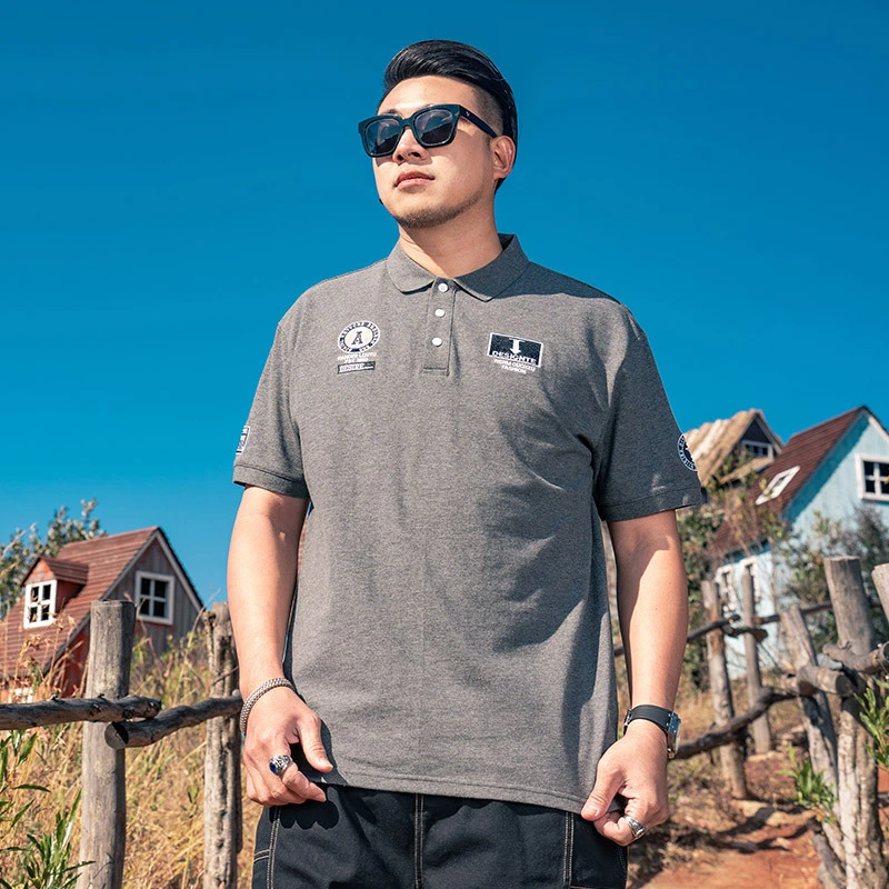 大码男装胖子透气加肥短袖夏季宽松百搭翻领灰色刺绣半袖加大