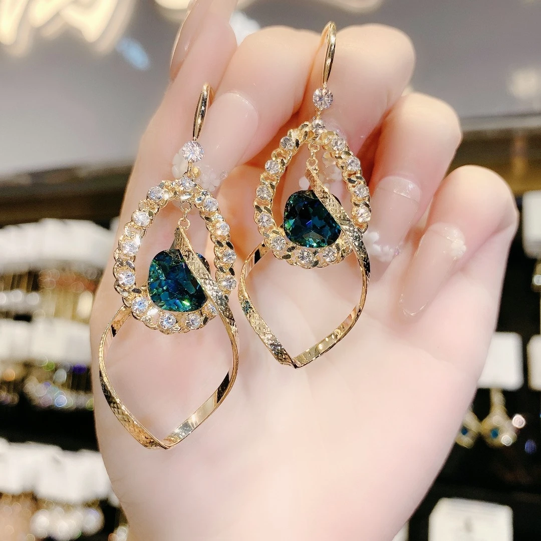 TAOMEIJIA/TAOMEIJIA 铜合金耳饰 新款轻奢时尚个性大气耳环G188