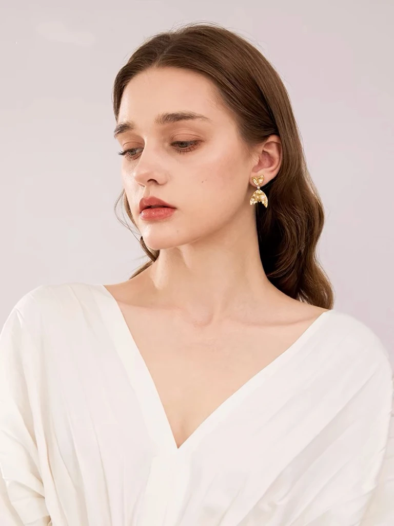 铜合金仿珍珠耳饰 美人鱼尾耳环小众设计感新款耳钉9038