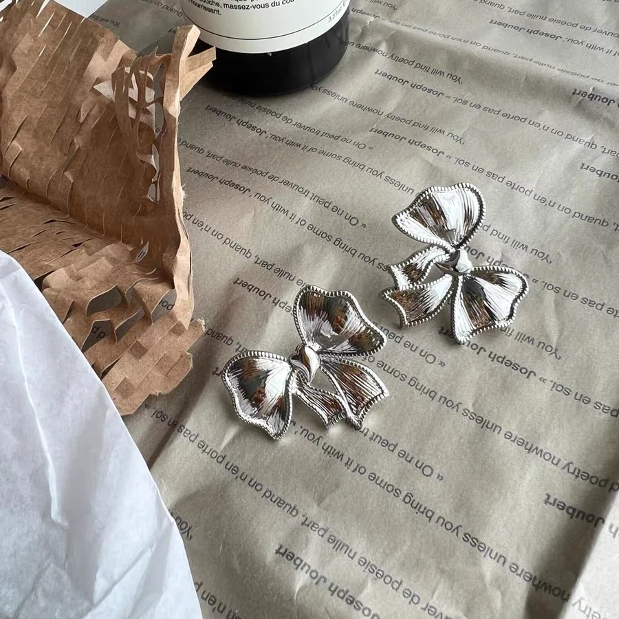 铜合金耳饰 韩国博主fever同款baebae立体蝴蝶结爱心耳环 8227