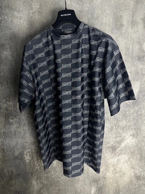 Balenciaga巴黎世家BB满印锁扣Logo透气宽松黑灰短袖/全新