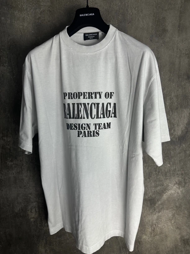 全新未使用 Balenciaga/巴黎世家 Design Tean做旧破坏印花短袖