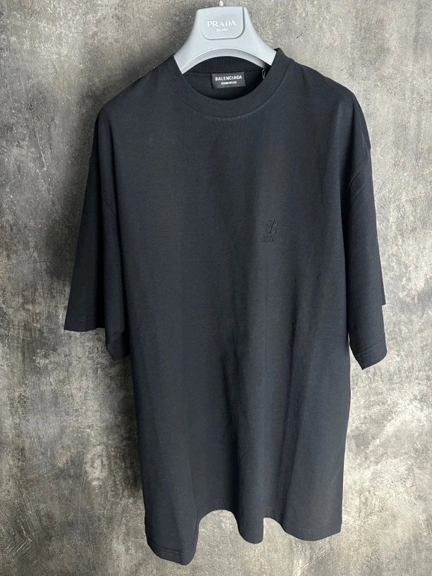 全新未使用 Balenciaga/巴黎世家 五星酒店刺绣黑色宽松短袖