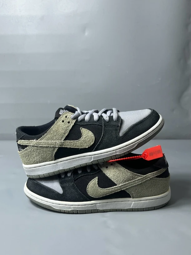 41码(适合40码)9新/nike dunk sb奥利奥/板鞋 公价3499