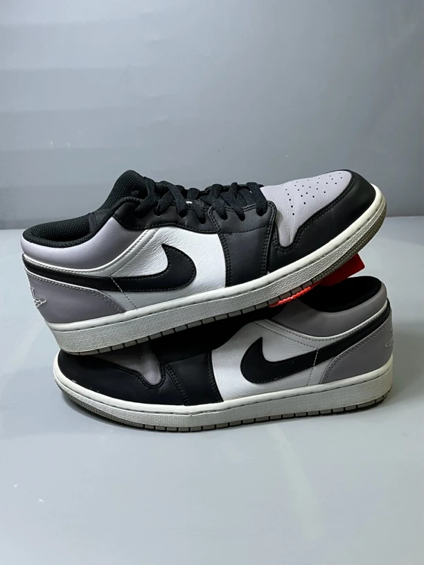 42.5码 9新/aj1伯爵/板鞋 公价3999