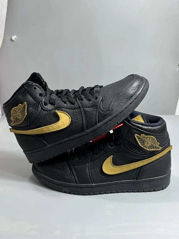 42.5码 99新/aj1黑人月/板鞋 公价2789
