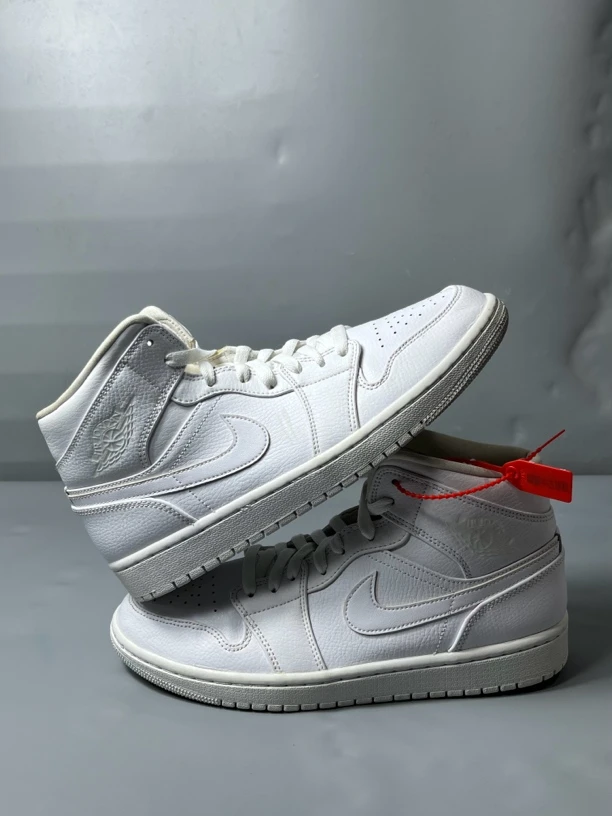 42.5码 95新/air jordan1纯白/板鞋 公价1229