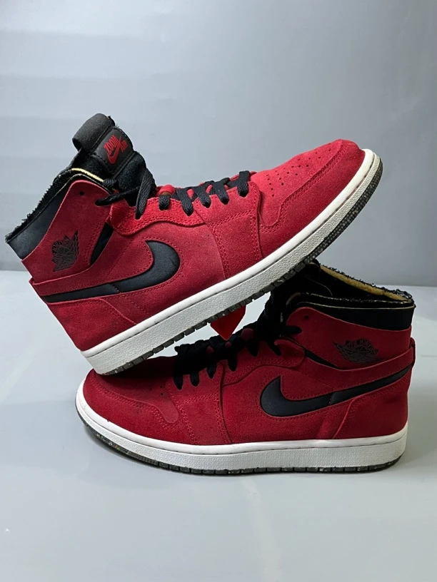 42码 9新/aj1黑红/板鞋 公价1389