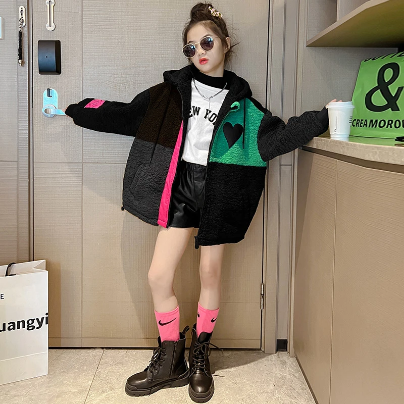 女童羊羔绒外套秋冬装2024新款儿童洋气时髦毛毛衣夹棉加厚上衣潮
