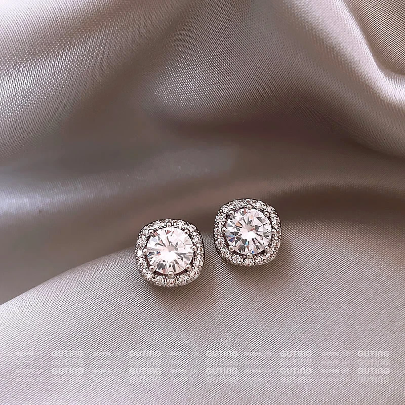 铜合金合成锆石耳饰 12847精致瑞丽耳钉高端小巧耳环高级感耳饰