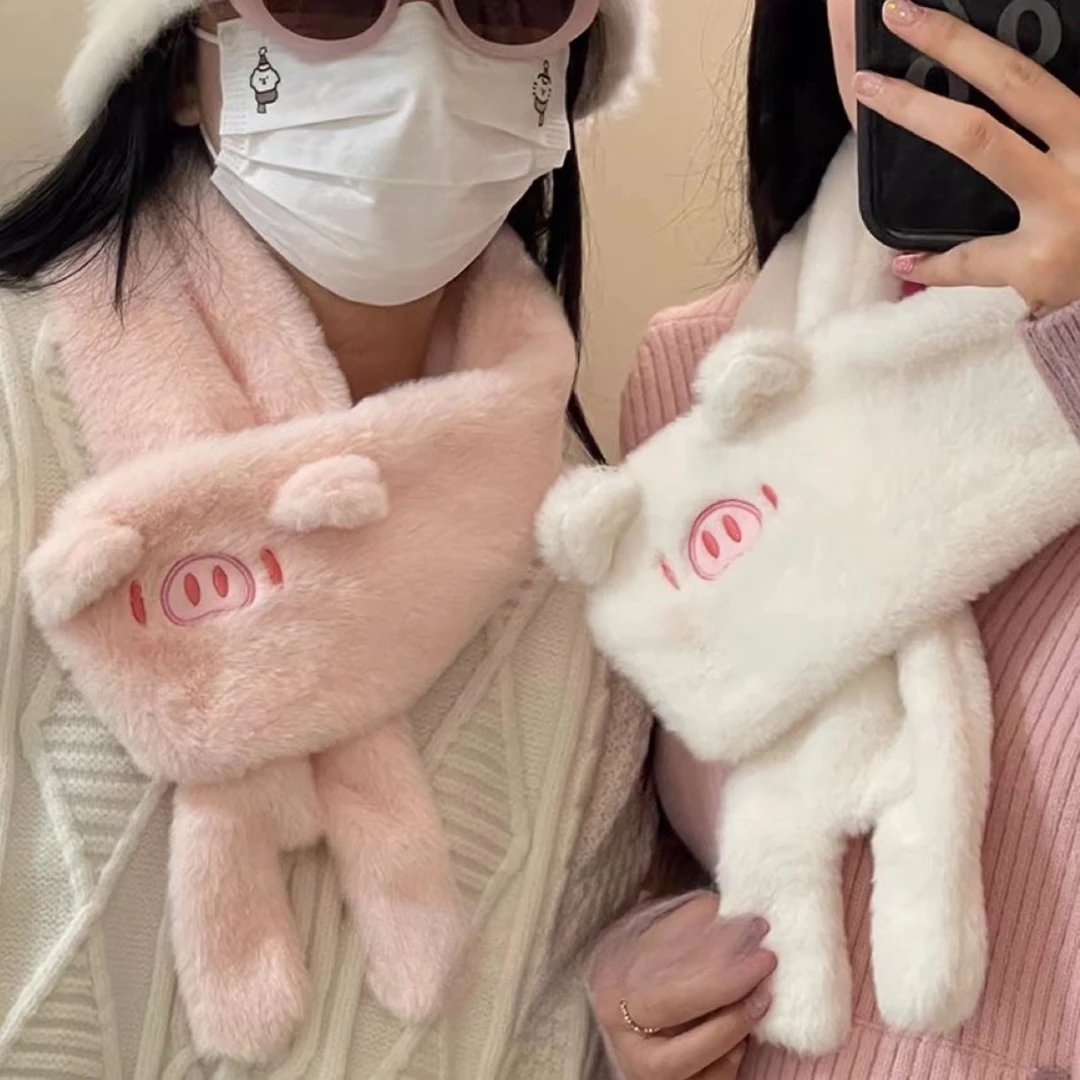 可爱卡通小猪毛绒围巾秋冬奶油色保暖短款围脖手套百搭保暖闺蜜款