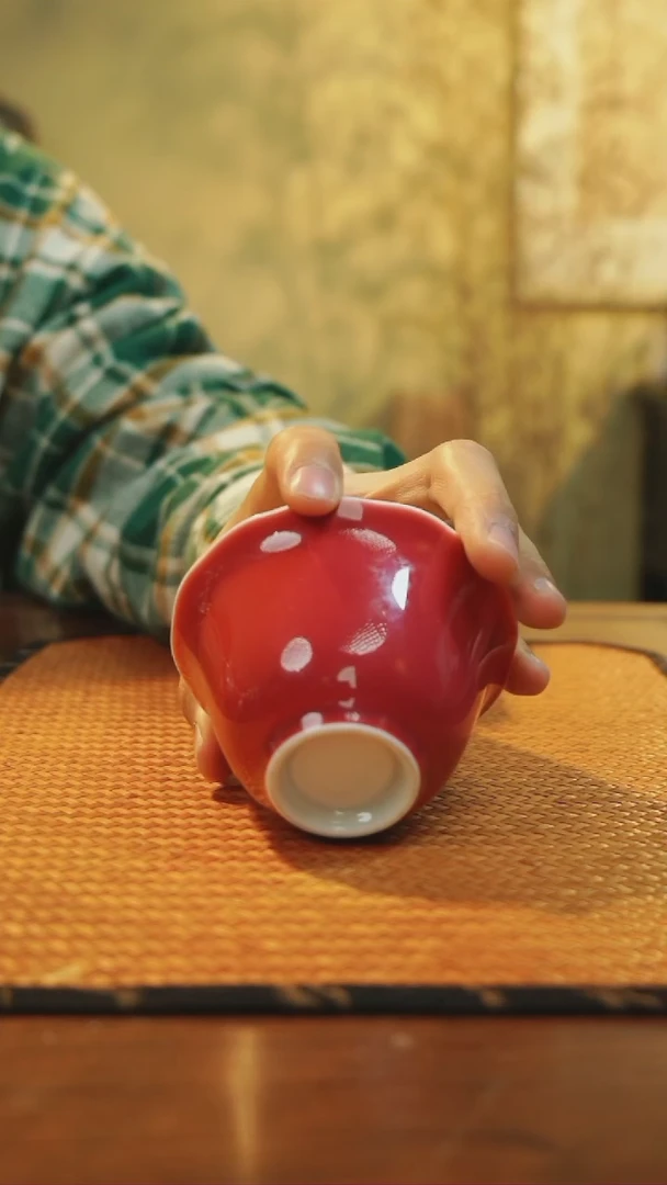 【闪购商品】瓷红杯