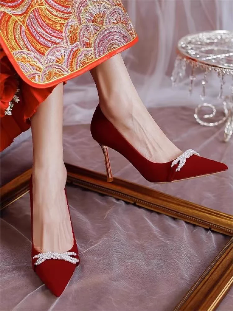 2280 23秀禾新娘鞋新款珍珠水钻百搭红色单鞋女中式细跟高跟鞋