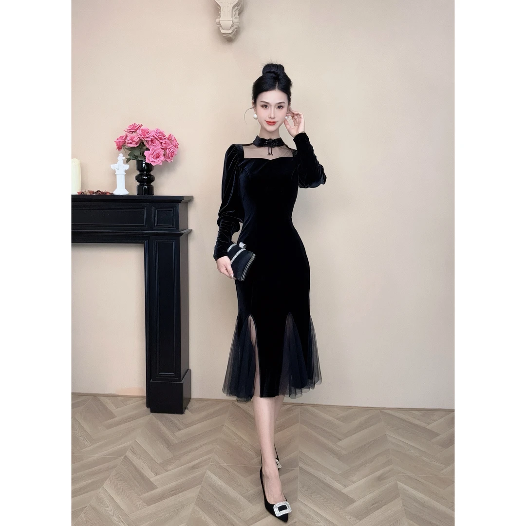 【设计师定制】新款法式方领修身显瘦丝绒连衣裙11231