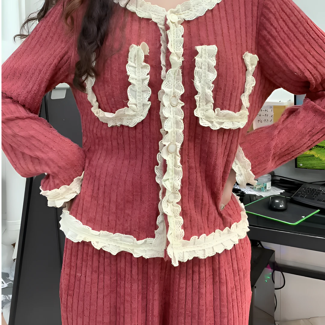 踩在云朵上的暖绒睡衣安哥拉红色甜美女孩睡衣长袖长裤带胸垫